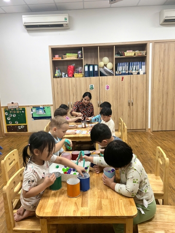 This week students became Little Scientists and they explored our exciting world of color!