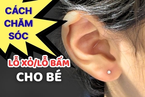 Cách chăm sóc sau khi bấm tai cho bé chi tiết A - Z