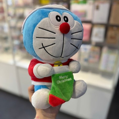 Thú bông Doraemon giáng sinh 2025