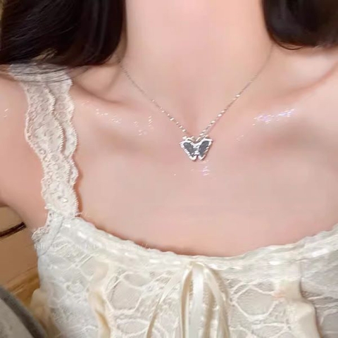 Dây chuyền bạc mặt bươm bướm xanh ngọc