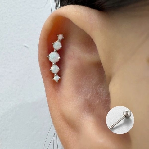Khuyên tai đính đá opal lấp lánh