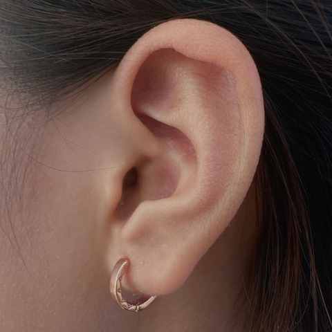 Khuyên tai tròn Unisex màu hồng vàng