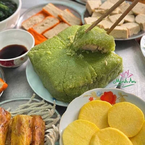 Bánh chưng cốm Mễ Trì