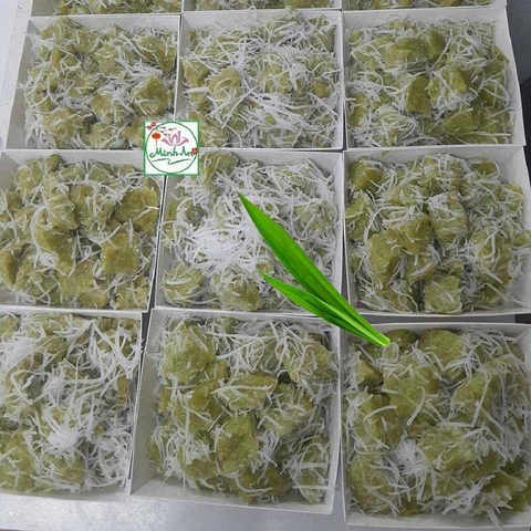 Cốm xào dừa