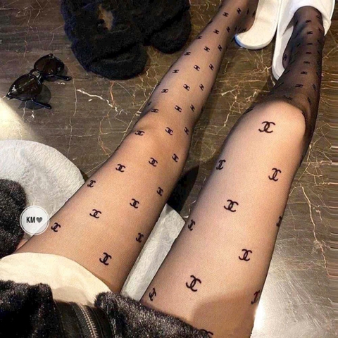 Quần tất Chanel