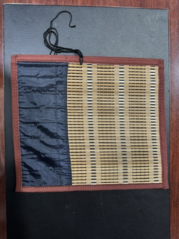 Mành bảo quản bút 36*30
