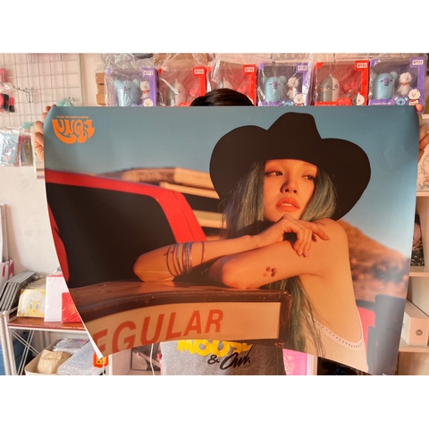 Poster album Yuqi YUQ1 - ảnh áp phích album solo Yuqi