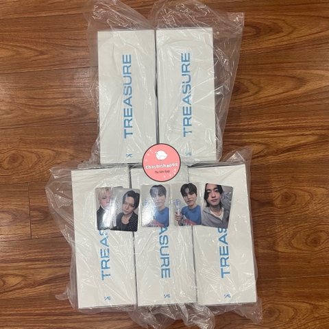 TREASURE OFFICIAL LIGHT STICK Ver.2 (kèm 1 card ngẫu nhiên)