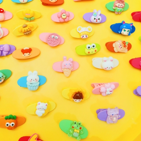 TÚI 2 KẸP MÁI BẦU ĐÍNH CHARM (1)