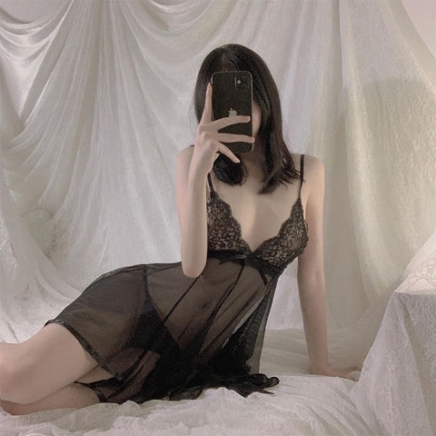 Váy ngủ ren