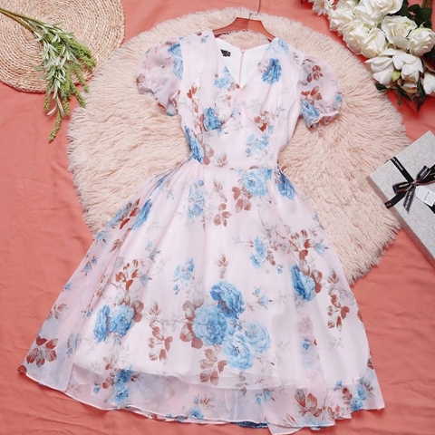 Đầm voan hoa dáng xòe thiết kế đẹp cổ v màu hồng phai rất sang chảnh hợp đi tiệc đi làm