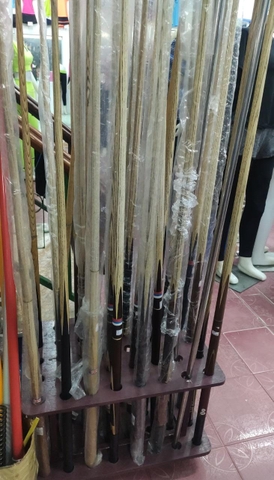 B10- ໄມ້ຕີສະນຸກເກີ ປາຍ650B SU5