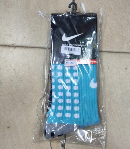 X-ຖົງຕີນກັນມື່ນສັ້ນ Nike