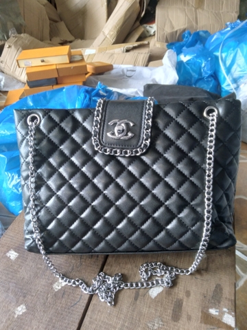 ກະເປົາຫິ້ວຍິງ