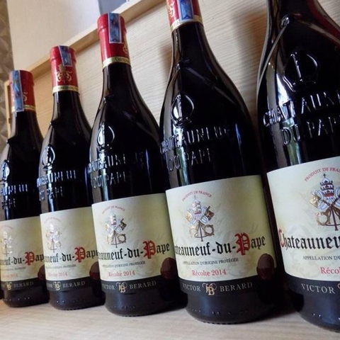 Rượu vang Pháp Chateauneuf Du Pape