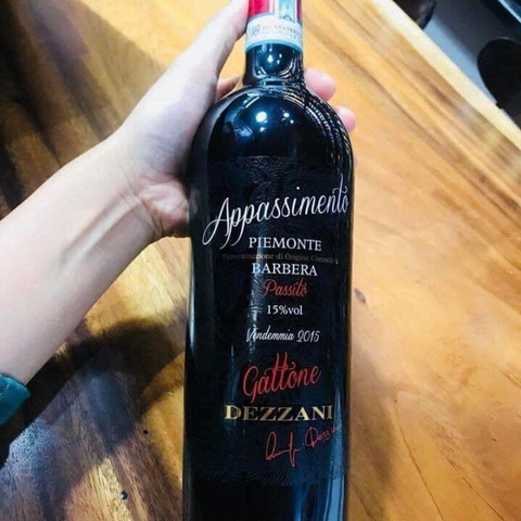 Rượu vang Ý Gattone Appassimento