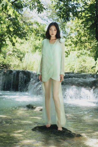 RIPPLE WRAP BLAZER