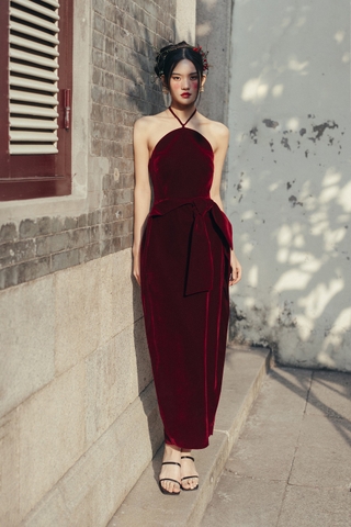 Đầm yếm Vũ Yến