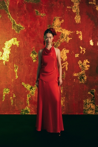 ÁO YẾM HỒNG NHAN