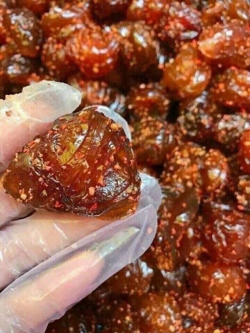 Mận khía muối ớt