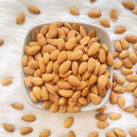 Hạnh nhân tách vỏ
