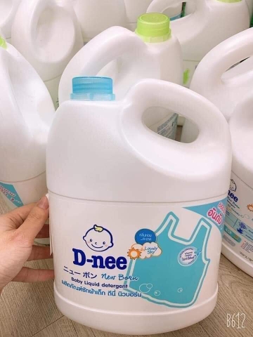 Nước giặt Dnee