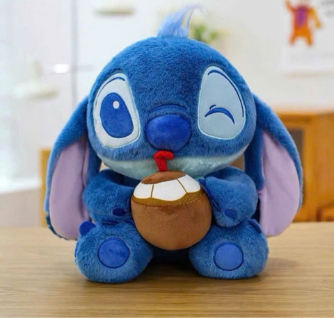Stitch ôm bánh nâu nhỡ