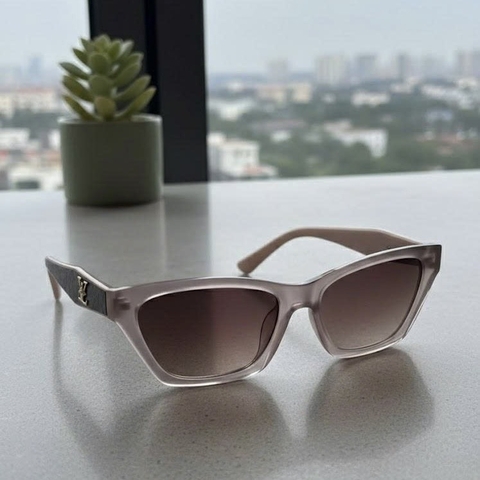 Kính mát Louis Vuitton