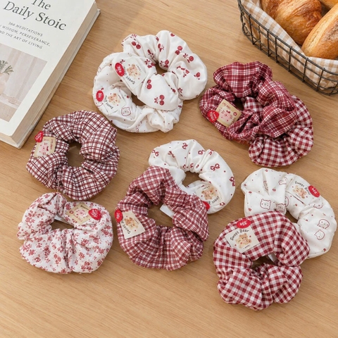 Set 2 scrunchies đỏ