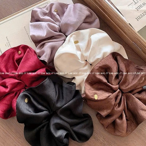 Scrunchies lụa Poko Fosca