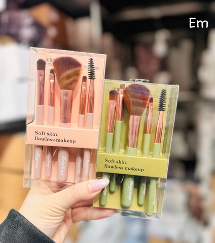 Bộ cọ trang điểm 389 PM