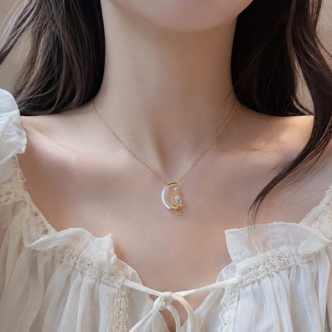 Dây chuyền titan gold mèo trăng