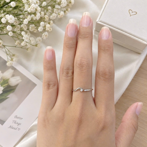 Nhẫn titan đính đá mini
