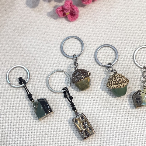 Móc khoá gốm handmade 69 lớn HL