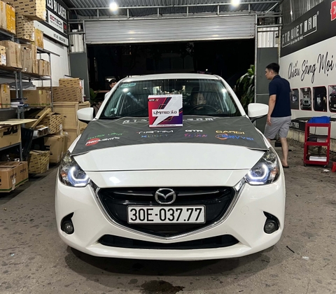 Độ bi pha cos Mazda 2