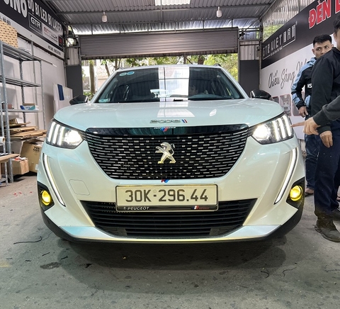 Độ bi gầm Peugeot 2008