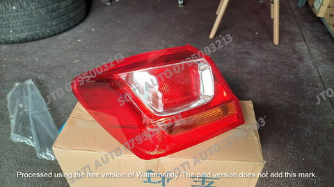 Đèn hậu ngoài Chevrolet Cruze(15-20) hàng đẹp