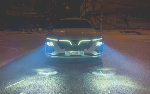 Độ bi pha cos Vinfast Lux A 2.0