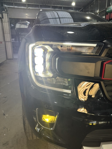 Độ 6 bi pha và bi gầm Ford Everest Titanium 4*2 đời 2023