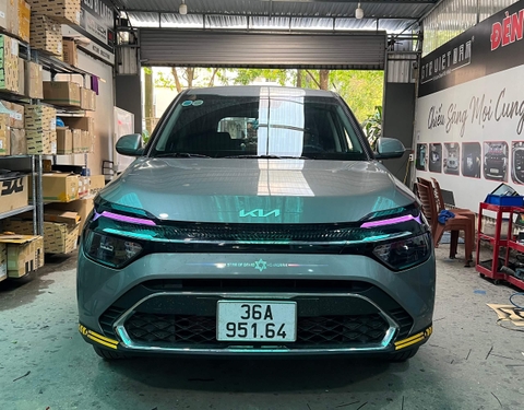 Độ bi pha cos Kia Carens