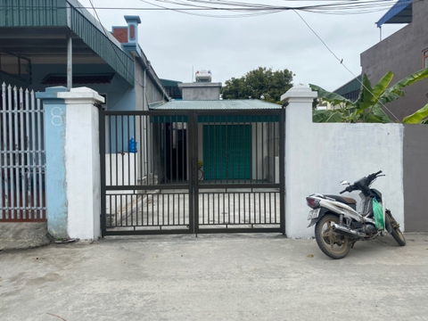 M917 - nhà mặt tiền kinh doanh nhỏ - khu 11 - Quang Trung