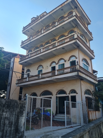 M954 - Nhà mặt tiền kinh doanh - khu 3 - Quang Trung