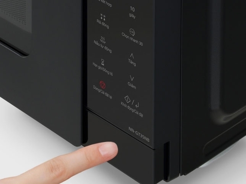 Lò vi sóng điện tử có nướng 23 lít Panasonic NN-GT35NBYUE