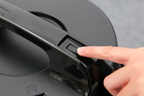 Máy hút bụi Panasonic MC-YL637SN49 2300W