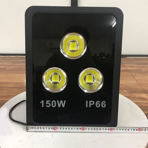 Đèn pha tròn vuông LED ngoài trời 150W - IP65 (3*50w)