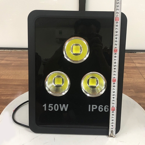 Đèn pha tròn vuông LED ngoài trời 150W - IP65 (3*50w)