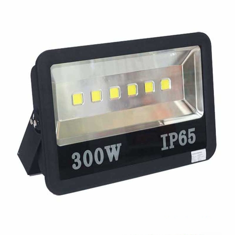 Đèn pha LED ngoài trời 300W - IP65 pha tròn chóa rộng (6*50w)