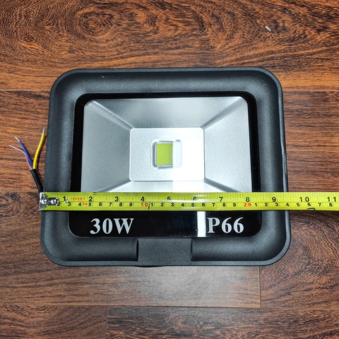 Đèn pha LED ngoài trời 30W - IP65 pha tròn chóa rộng (1*30w)