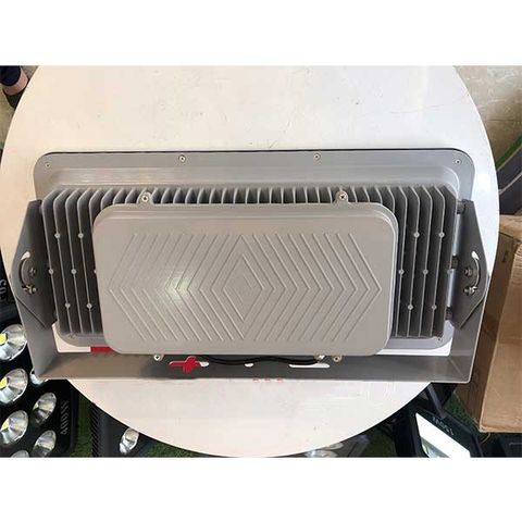 Đèn pha rọi xám ngoài trời 400W - hộp nguồn sau (8*50w)
