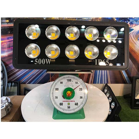 Đèn pha LED ngoài trời 500W - IP65 pha tròn (10*50w)